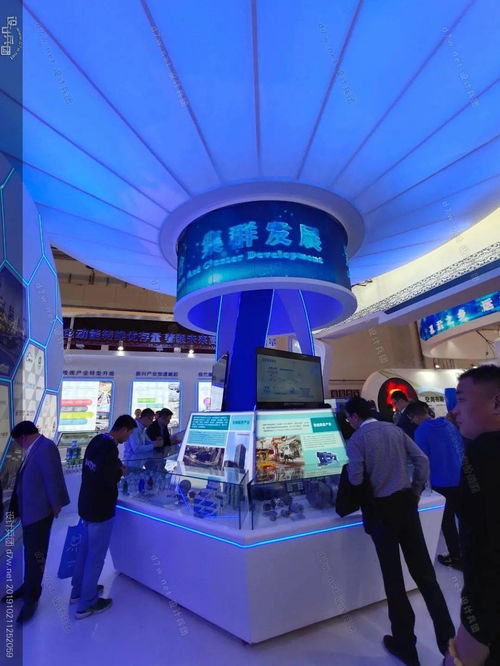囤起來 44個(gè)產(chǎn)品展示柜設(shè)計(jì)，激活數(shù)字創(chuàng)意產(chǎn)品展覽展示新美學(xué)