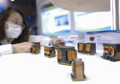 全國(guó)350家企業(yè)來(lái)渝共謀半導(dǎo)體產(chǎn)業(yè)未來(lái)發(fā)展